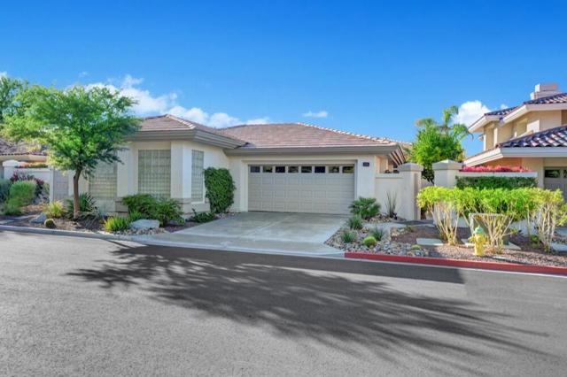 241 Arrowhead Drive, Palm Desert, CA 92211