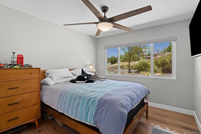 2686 Via Viejas, Alpine CA: https://media.crmls.org/mediaz/40473ed4-af31-412b-a899-c8b488c94555.jpg