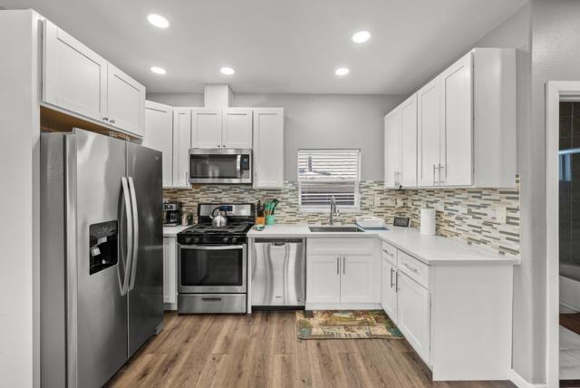 10191021 83rd Avenue, Oakland CA: https://media.crmls.org/mediaz/404be462-e1c1-4a92-9e27-5b88a02b38ee.jpg