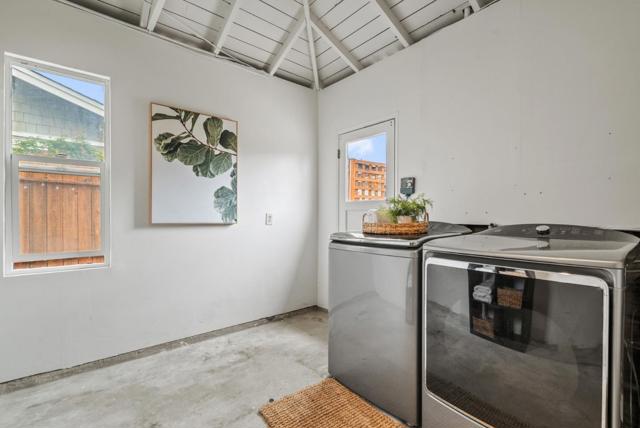 3080 Eleanor Way, Santa Cruz CA: https://media.crmls.org/mediaz/404c9c8b-39cd-4c96-b6ff-d4cd98e2b883.jpg