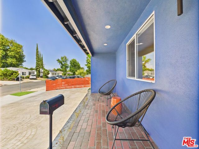 17660 Martha Street, Encino CA: https://media.crmls.org/mediaz/404d3a9b-472f-4d49-9926-2de51c7ab143.jpg