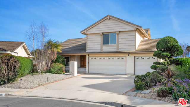 3086 Indian Mesa Drive, Thousand Oaks CA: https://media.crmls.org/mediaz/404d3e81-6387-4e09-8e13-beff3d0f4c71.jpg