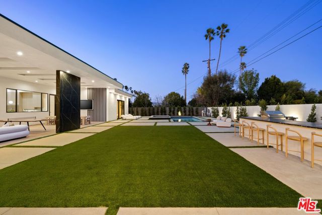 Image 34 of 43 For 5200 Oakdale Avenue