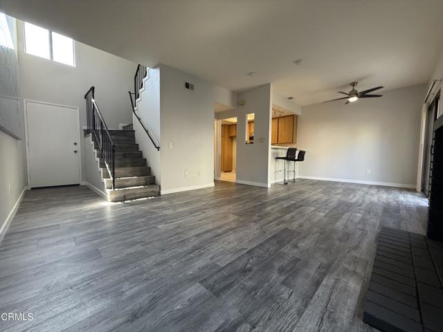 2328 Eskimo Lane, Ventura CA: https://media.crmls.org/mediaz/404db292-6736-41c2-bcfd-c05627dfd5c5.jpg