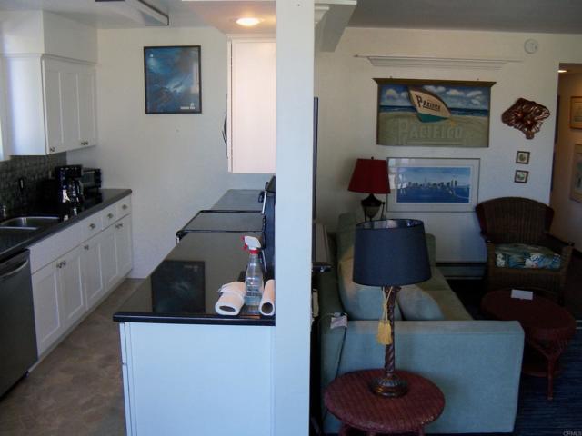 3920 Riviera Drive, San Diego CA: https://media.crmls.org/mediaz/404de443-e31f-401b-b534-c725e6c61357.jpg