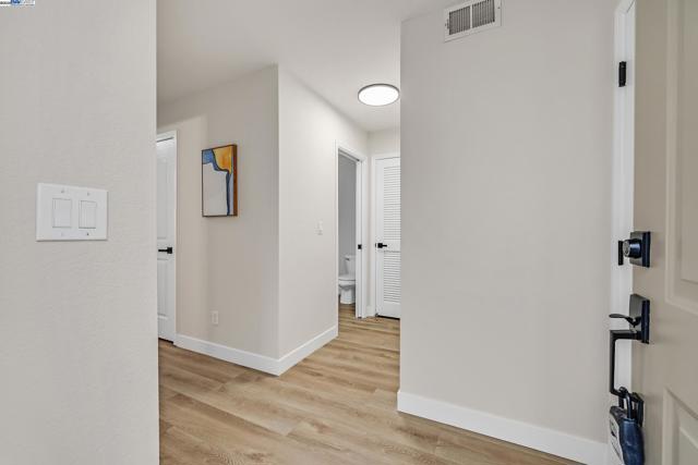 32 Maximo Ct, Danville CA: https://media.crmls.org/mediaz/404e9f4e-a8c7-423a-8082-bb041c7d11b2.jpg