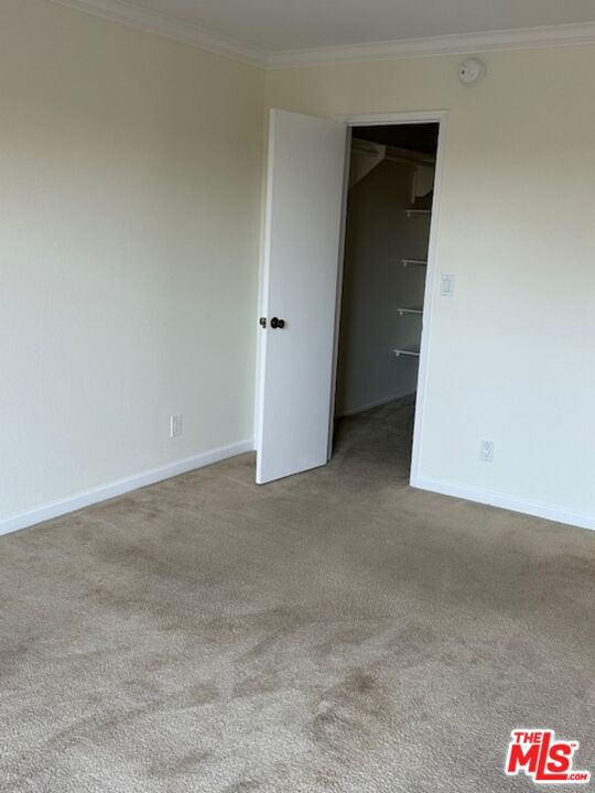 2320 S Bentley Avenue, Los Angeles CA: https://media.crmls.org/mediaz/404f6b17-bbd4-4b04-a84c-f26487288d94.jpg