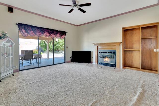 270 Rio Vista Drive, King City CA: https://media.crmls.org/mediaz/40509532-9216-41ec-98ff-63e44edcce11.jpg
