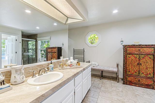 12308 Crayside Lane, Saratoga CA: https://media.crmls.org/mediaz/4050e54b-36de-4595-936a-9c7fadd7b617.jpg
