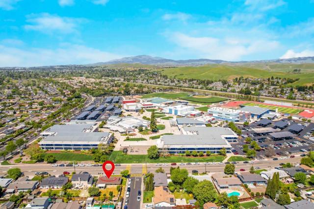 7114 Brighton Drive, Dublin CA: https://media.crmls.org/mediaz/40531636-bf6f-4c08-8e01-944ca05ee474.jpg