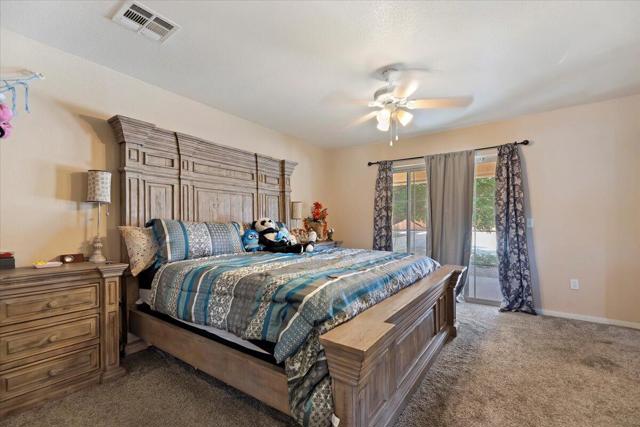 7562 Inca Trail, Yucca Valley CA: https://media.crmls.org/mediaz/4053233d-9ea2-4639-9c62-d84b990184c9.jpg