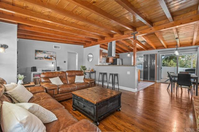 Detail Gallery Image 6 of 33 For 8271 Lincoln St, Lemon Grove,  CA 91945 - 3 Beds | 2 Baths