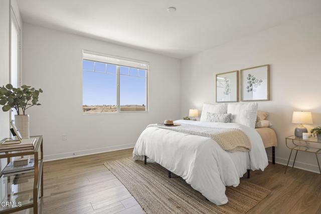 2870 Wagon Wheel Road, Oxnard CA: https://media.crmls.org/mediaz/4053c088-d118-4e21-a560-3251ca27679a.jpg