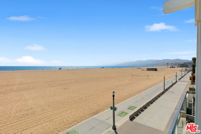 1341 Palisades Beach Road photo 45