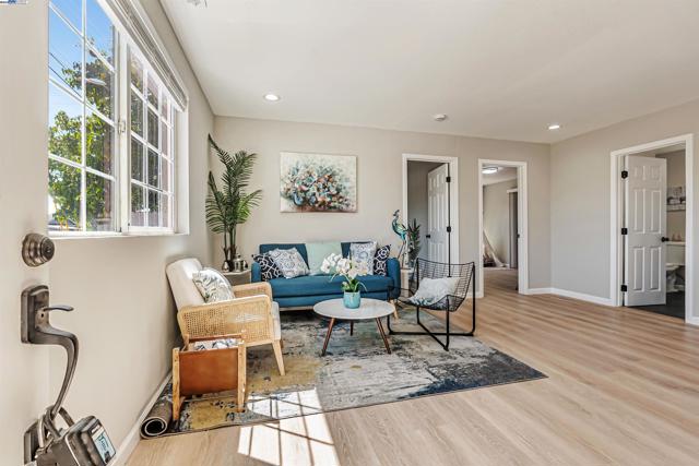 1111 Stonington Ave, San Pablo CA: https://media.crmls.org/mediaz/4053e4c7-0acd-4c6e-aa7a-192e055d9d24.jpg