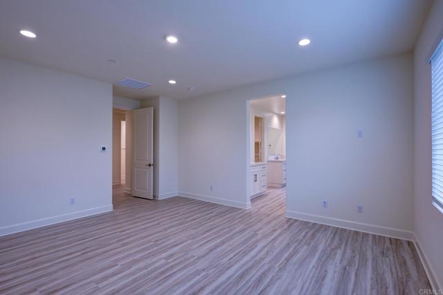Detail Gallery Image 32 of 38 For 2981 Orchard Glen, Escondido,  CA 92026 - 5 Beds | 4 Baths