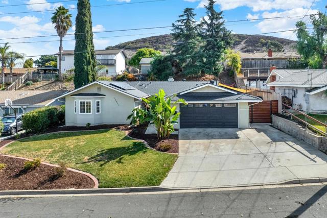 Detail Gallery Image 1 of 1 For 12611 Mustang Dr, Poway,  CA 92064 - 4 Beds | 2 Baths
