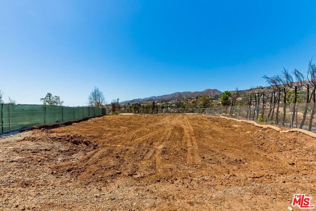 646 Las Lomas Avenue photo 8
