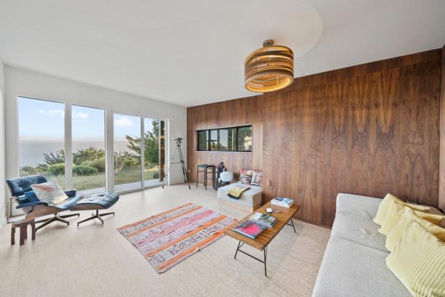 9265 Sycamore Canyon Road, Big Sur CA: https://media.crmls.org/mediaz/4055130b-214f-4b67-96d8-ea5767bc32f9.jpg