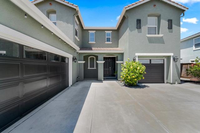 17753 Wheat Field Street, Lathrop CA: https://media.crmls.org/mediaz/40551b8c-ce5e-4f93-bebb-28f5eaf28b63.jpg