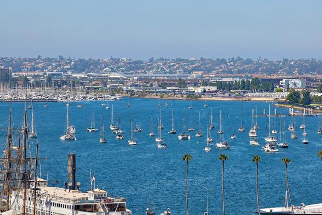 1388 Kettner Blvd, San Diego CA: https://media.crmls.org/mediaz/4055dd26-b6d7-489b-9499-97b641d4c883.jpg