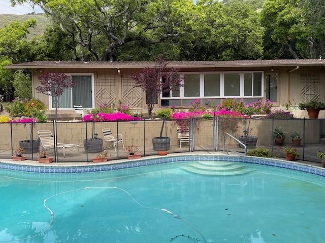 37 La Rancheria, Carmel Valley CA: https://media.crmls.org/mediaz/405616b6-d1d3-4e78-9f7a-fbbed3c9b9fa.jpg