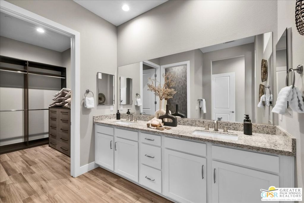 MLS #25607745PS image #3