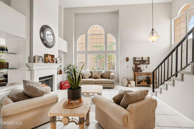 680 Sedgeworth Court, Simi Valley CA: https://media.crmls.org/mediaz/4057cbaf-1c05-4c9d-91e2-19cd52179598.jpg