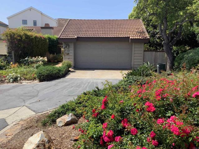Detail Gallery Image 1 of 25 For 1729 Gascony Rd, Encinitas,  CA 92024 - 3 Beds | 2 Baths