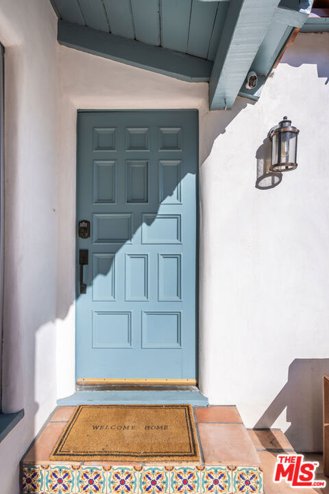 8023 Clinton Street, Los Angeles CA: https://media.crmls.org/mediaz/40598ae7-5b23-49af-82da-78d487fada1c.jpg