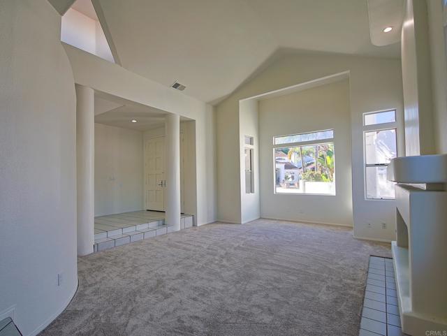 Detail Gallery Image 17 of 30 For 4918 Amador Dr, Oceanside,  CA 92056 - 5 Beds | 3/1 Baths