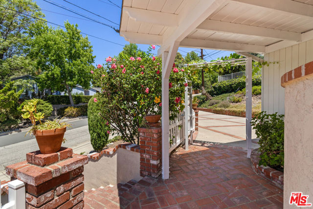 3461 Brookhill Street photo 6