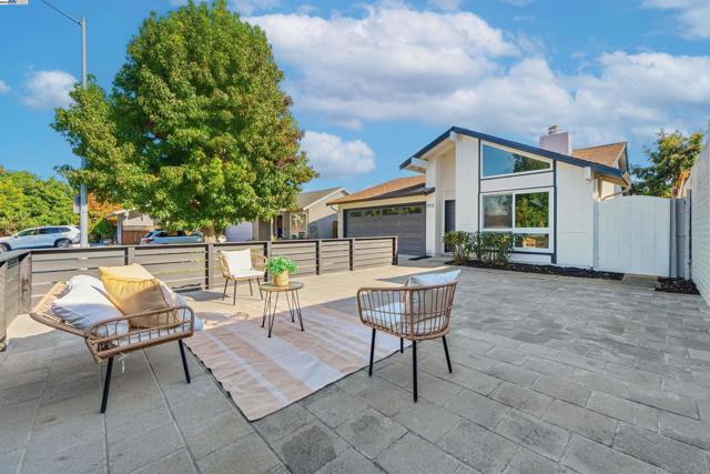 3790 Ruskin Pl, Fremont CA: https://media.crmls.org/mediaz/405aa445-eb32-4508-a4d5-cbd370482a52.jpg