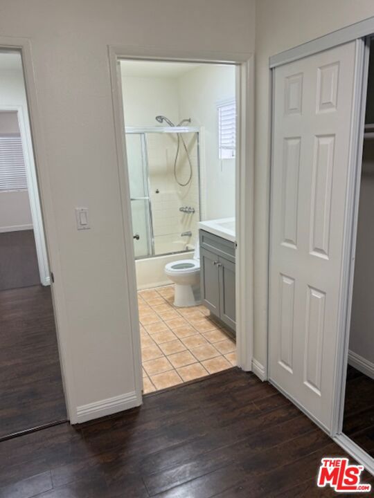 1128 Irolo Street, Los Angeles CA: https://media.crmls.org/mediaz/405b07b5-fef7-4544-8a68-516a2ad3b1dd.jpg