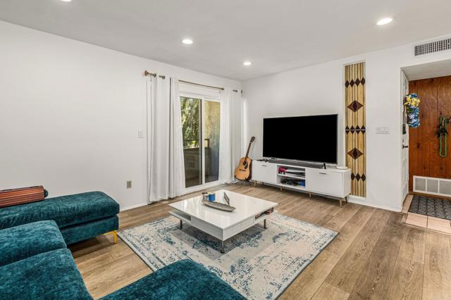5366 Lake Murray Boulevard, La Mesa CA: https://media.crmls.org/mediaz/405b37bf-3562-41e6-978e-56faf6af54be.jpg