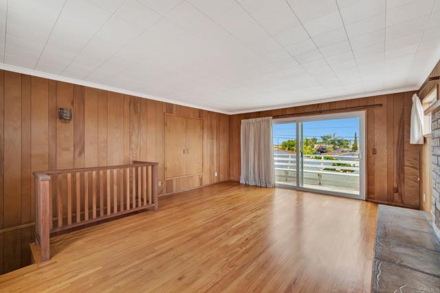 834 Oaklawn Ave A&B, Chula Vista CA: https://media.crmls.org/mediaz/405b5dcd-ccf8-4044-ad32-cf0bad824875.jpg