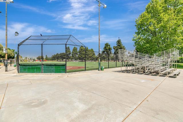 Image 51 of 58 For 42210 Live Oak Cir