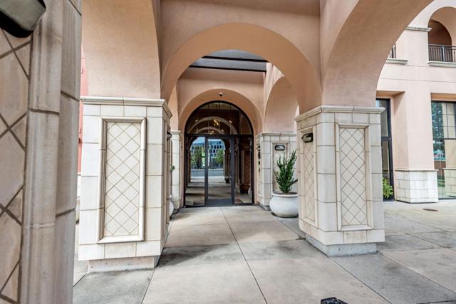 88 S Broadway, Millbrae CA: https://media.crmls.org/mediaz/405c3701-ebb8-4203-ab09-19b8a93214c9.jpg