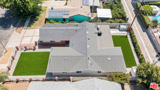 24114 Gilmore Street, West Hills CA: https://media.crmls.org/mediaz/405c67e7-a0d8-4a66-aa15-168127a6ff76.jpg