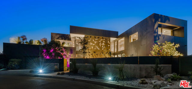 2341 Gloaming Way, Beverly Hills CA: https://media.crmls.org/mediaz/405cf659-8f61-421f-a4e3-3506e82f94cd.jpg