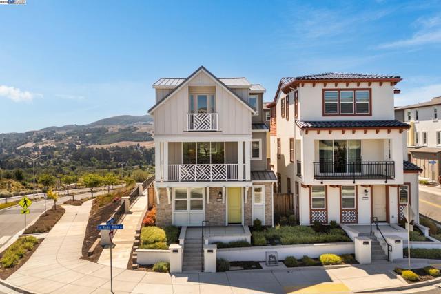 1002 Mary Beth Ter, San Ramon CA: https://media.crmls.org/mediaz/405e6e64-7fcf-4280-af55-dc8c3deae643.jpg