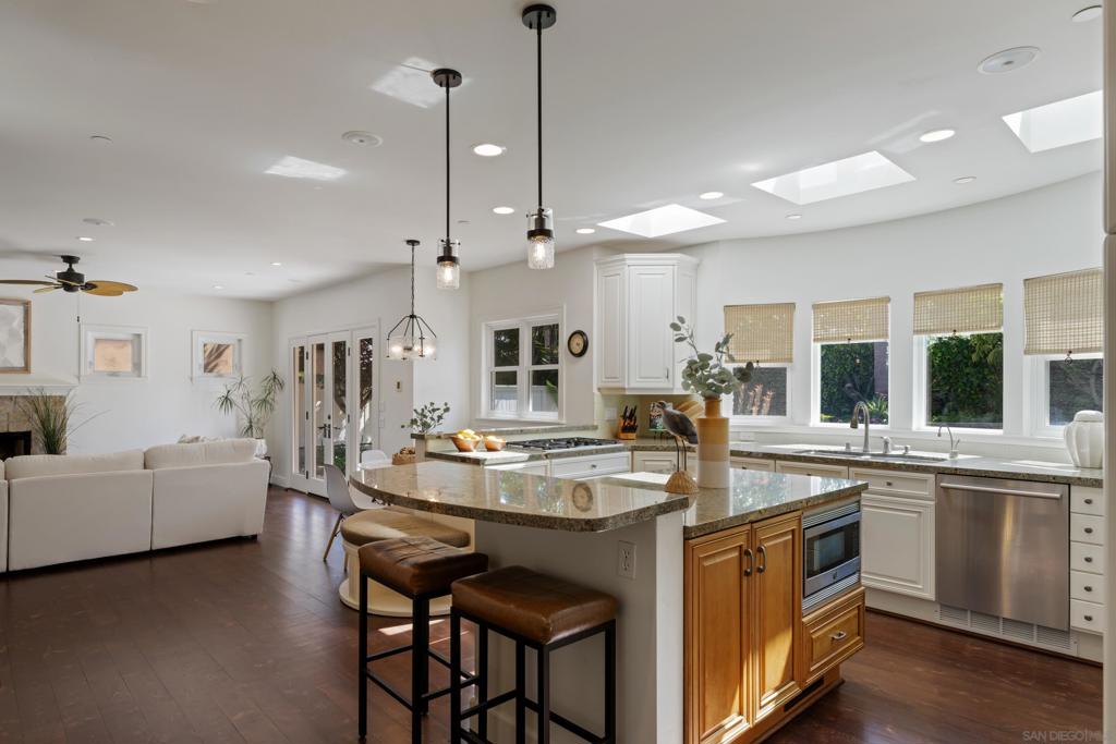 405E7606 8A0F 45E6 86B1 Bb0Fd9468Df3 515 N N Acacia Ave, Solana Beach, Ca 92075 &Lt;Span Style='BackgroundColor:transparent;Padding:0Px;'&Gt; &Lt;Small&Gt; &Lt;I&Gt; &Lt;/I&Gt; &Lt;/Small&Gt;&Lt;/Span&Gt;
