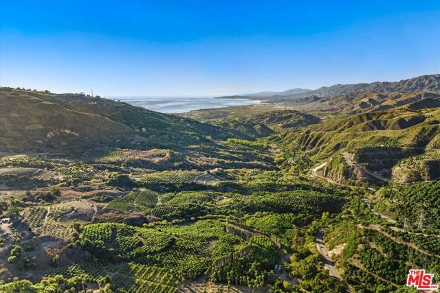 5850 Casitas Pass Road, Ventura CA: https://media.crmls.org/mediaz/405ede38-3249-4697-8bd6-9a17ab4f9282.jpg