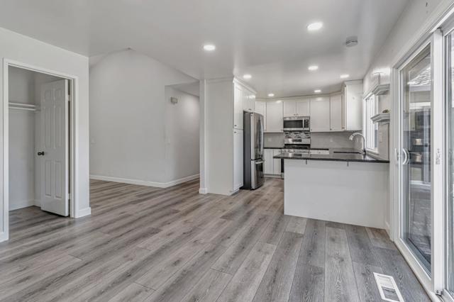 6608 Neptune Court, San Jose CA: https://media.crmls.org/mediaz/4060a4ce-3378-4cf8-9f92-2f7cefb2db8b.jpg