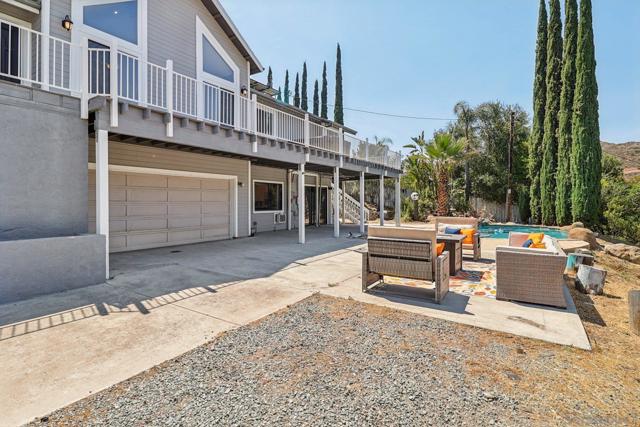 11810 Hi Ridge Rd, Lakeside CA: https://media.crmls.org/mediaz/4060d4a6-5049-475c-bc5d-9abdedd45045.jpg
