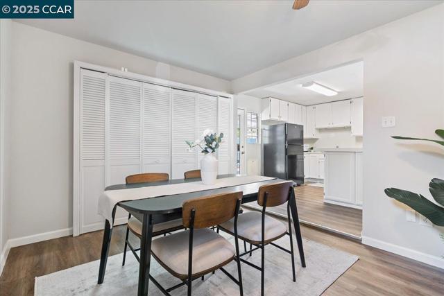 720 Jane Court, Martinez CA: https://media.crmls.org/mediaz/4060e40f-19bc-4539-80d6-addced3063fb.jpg
