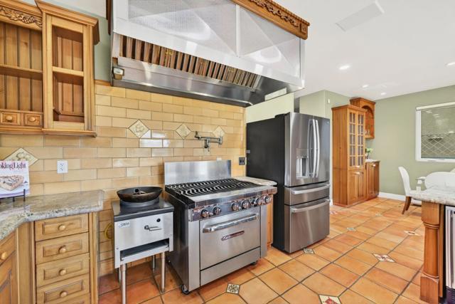 1043 Locust Street, San Jose CA: https://media.crmls.org/mediaz/4060f54d-f679-4291-ac3a-adf66ae67a91.jpg