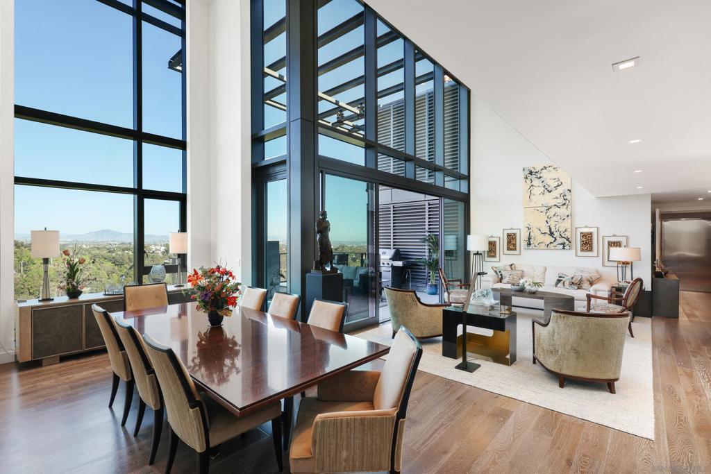 2855 5th Ave - photo 2