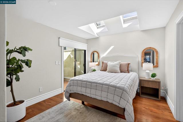 951 Redwood Dr, Danville CA: https://media.crmls.org/mediaz/4061da42-213a-4f34-a8ac-809025058432.jpg