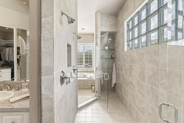 900 Dogwood Circle E, Palm Springs, CA 92264